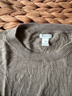 Vintage J. Crew Women's Crewneck Cashmere Sweater in Taupe